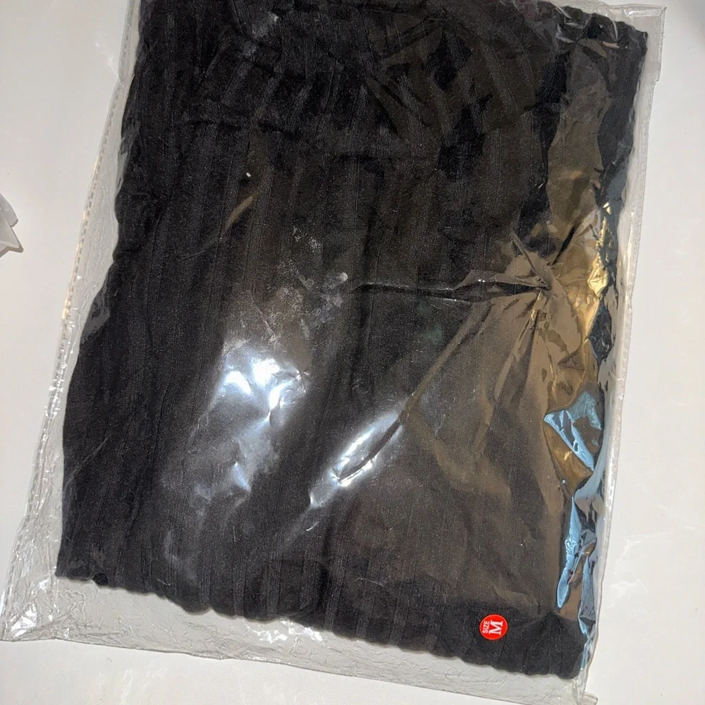 Black Ribbed Dress - Picture 8 of 8